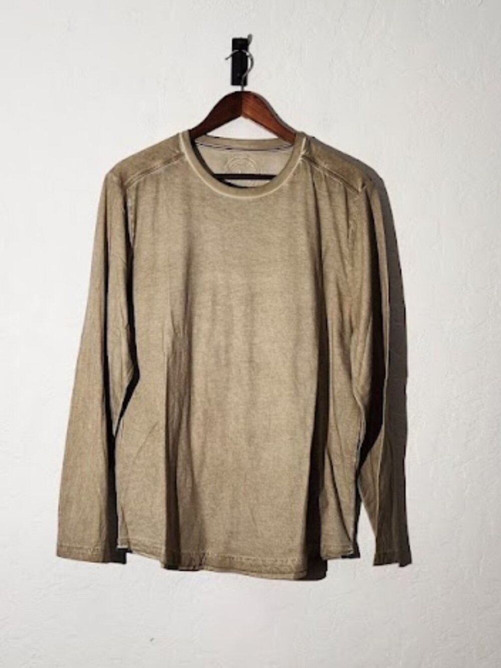 Carbon 2 Cobalt Men's Long Sleeve T-shirt Size Large NWOT
